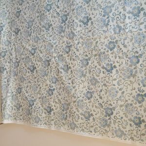 5.5 yard piece blue floral cotton quilting fabric